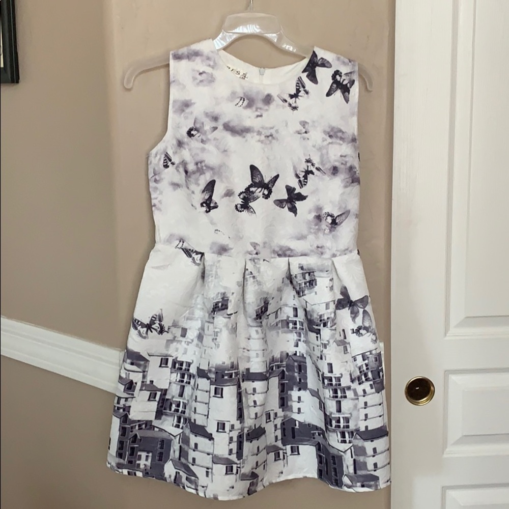 Beautiful Cocktail Dress with Intricate Detail